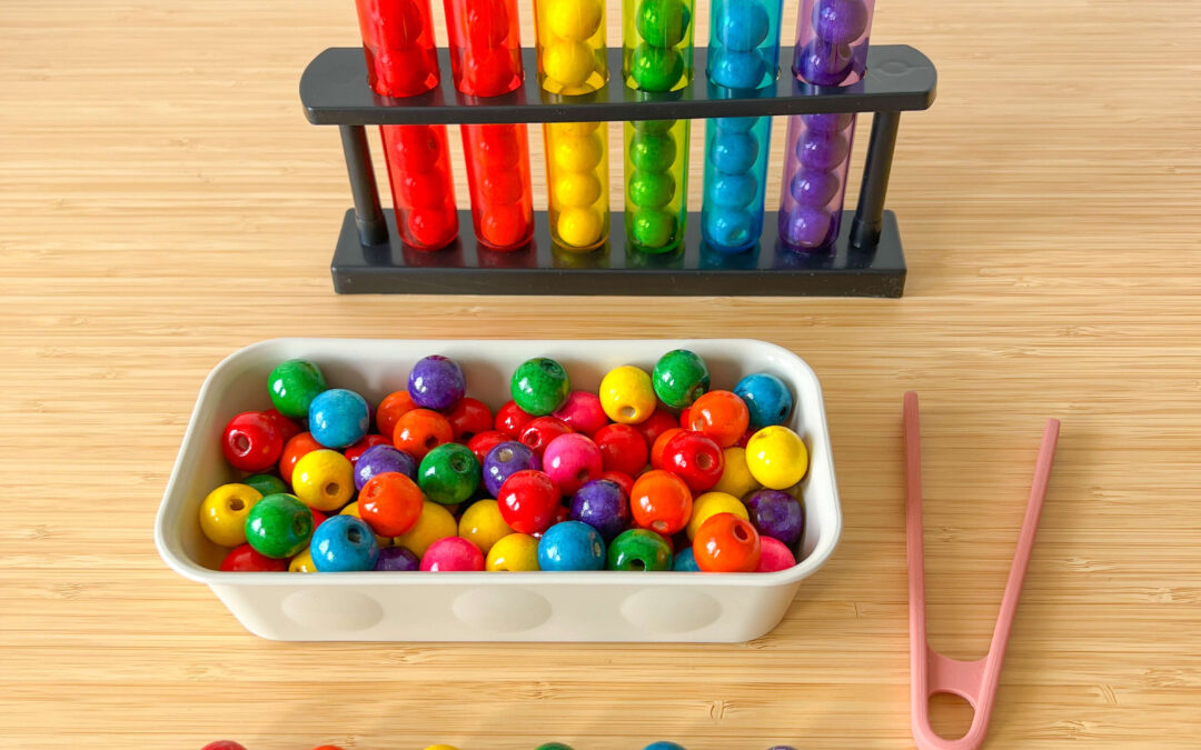 Schulung der Feinmotorik mit Pinzetten