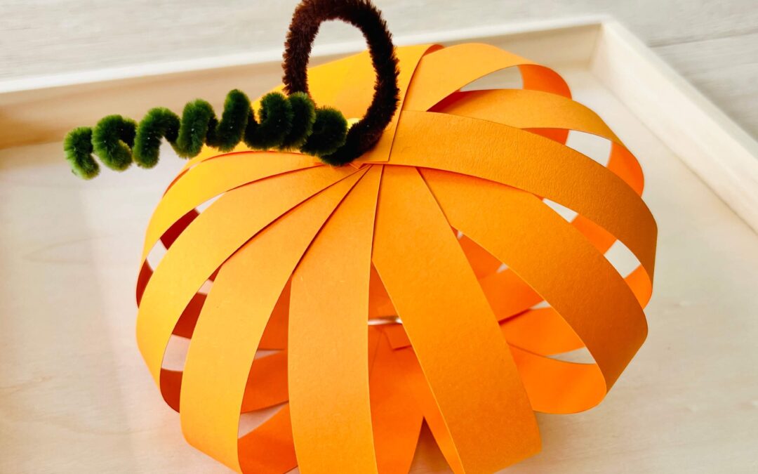 Papier-Kürbisse basteln